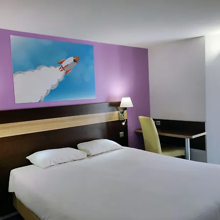 Hotel Contact Restaurant La Chaumiere Entre Orgeval Et Flins A13 Sortie 8 2*
