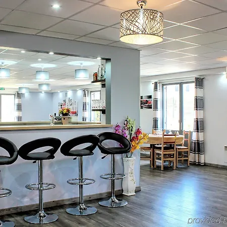 Contact Restaurant La Chaumiere Entre Orgeval Et Flins A13 Sortie 8 Les Mureaux